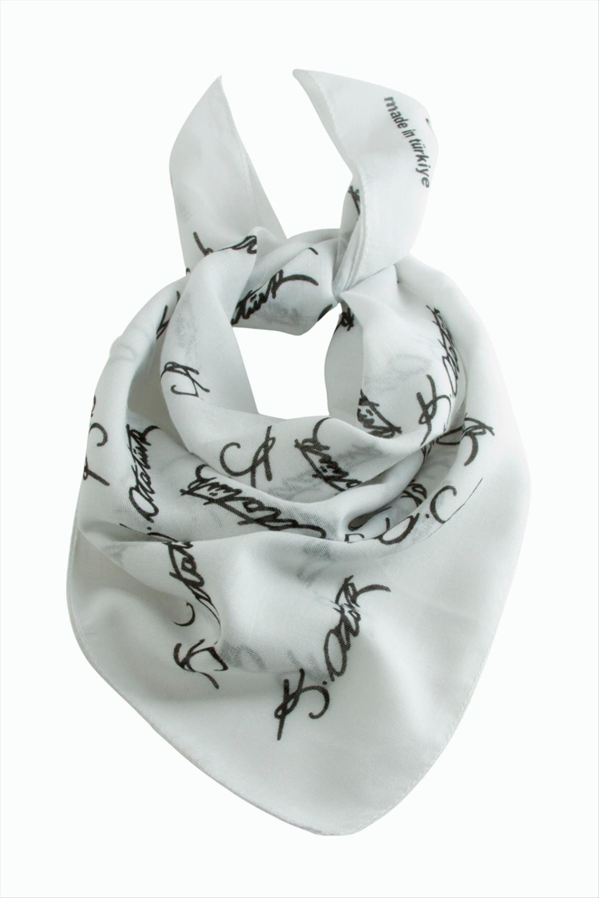 Atatürk İmzalı Desenli Bandana 50*50
