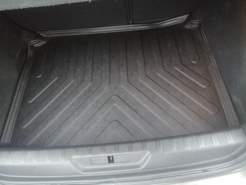 peugeot-308-2014-2021-bagaj-havuzu-siy-750-d6