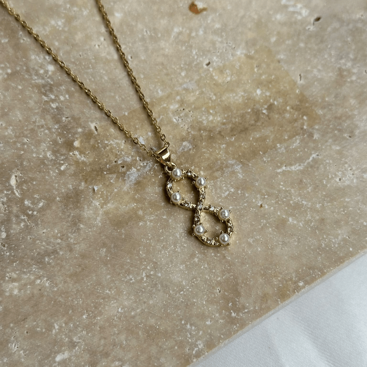 İnci ve Zirkon Taşlı Sonsuzluk Gold Kolye
