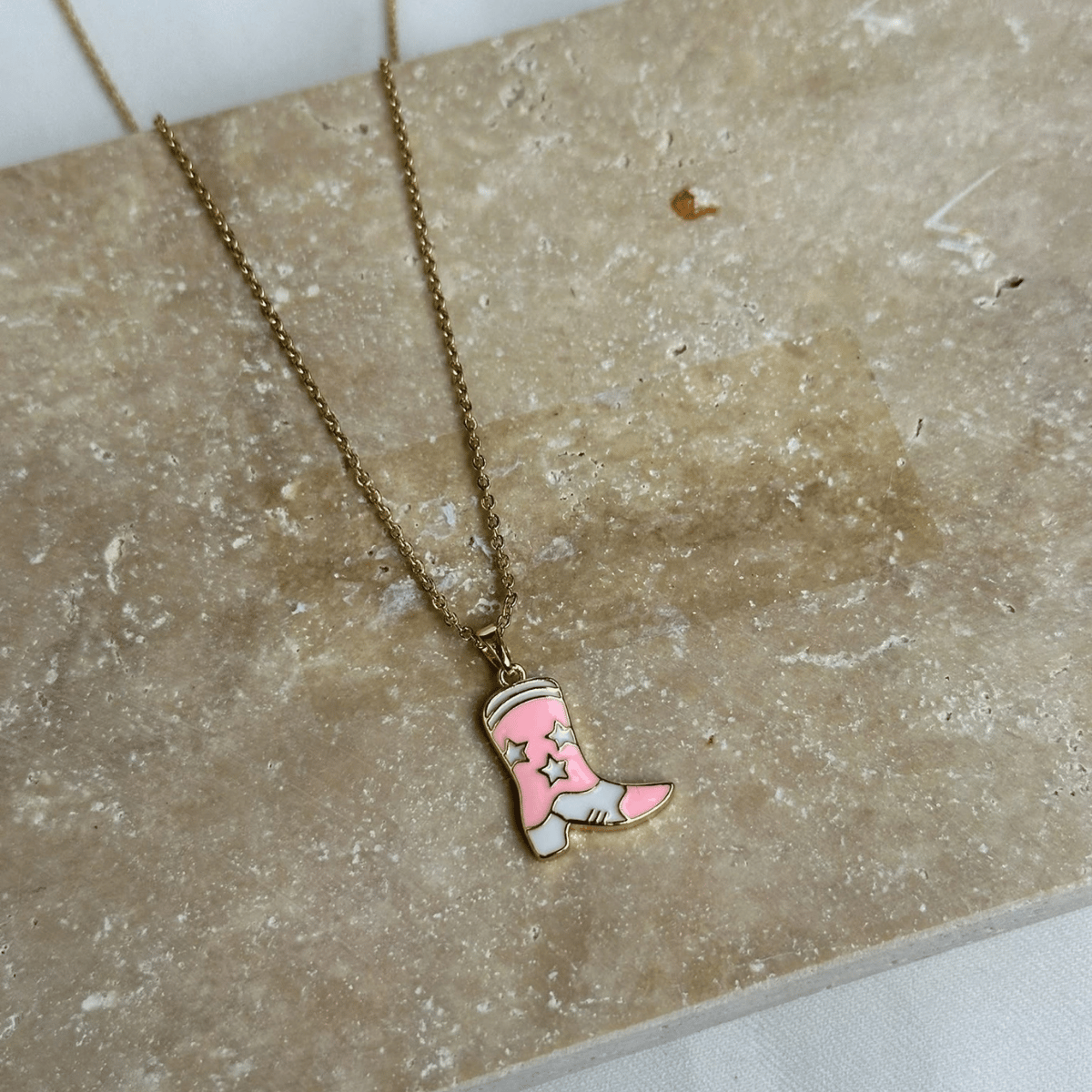 Yıldız Desenli Pembe Mineli Kovboy Çizmesi Gold Kolye