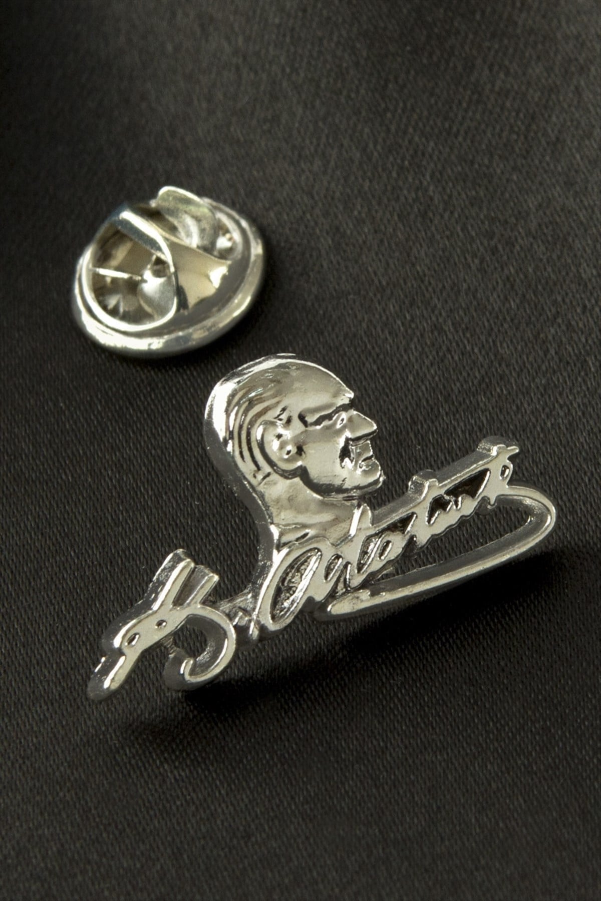 Atatürk İmzalı Yaka Rozet