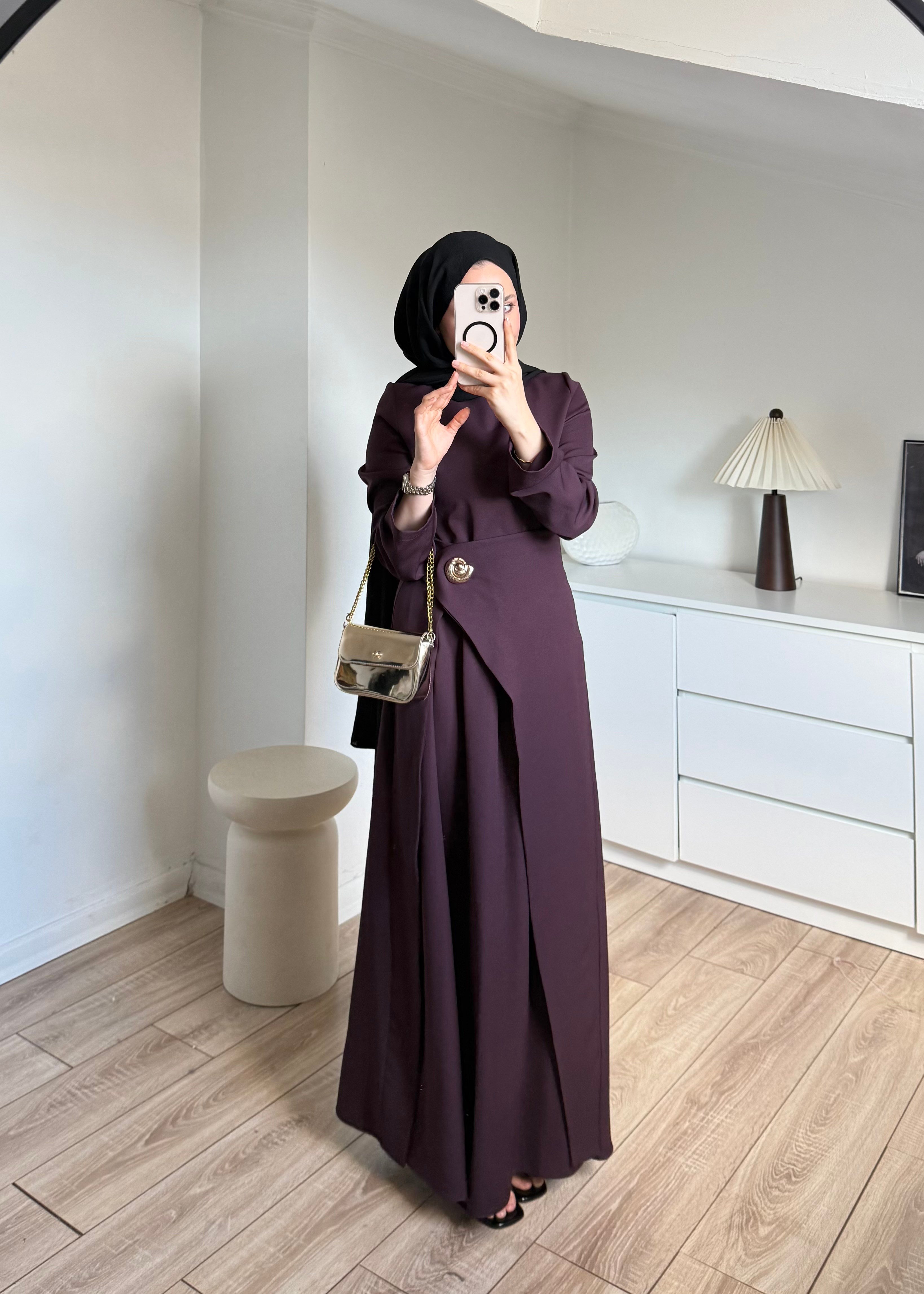 Mona Elbise Mürdüm