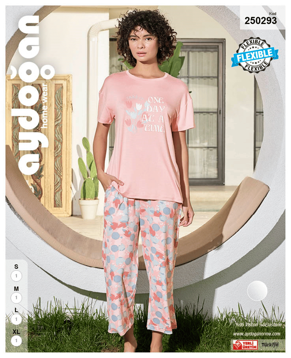 Aydoğan Kadın %95 Viskon %5 Esnek Kısa Kollu  Bilek Üstü  BacakPembe Geometrik  Desenli Pijama Takımı 