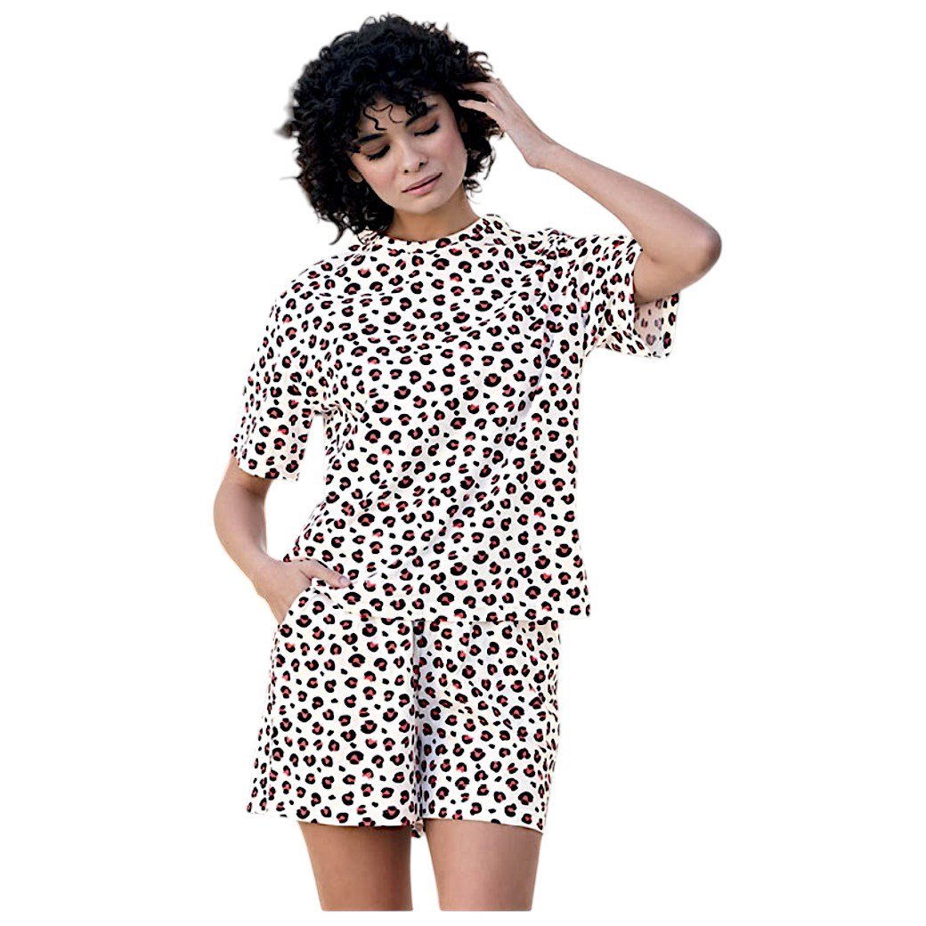 Aydoğan Kadın %100 Pamuk Leopar Desenli Krem Kısa Kollu Şortlu  Pijama Takımı 