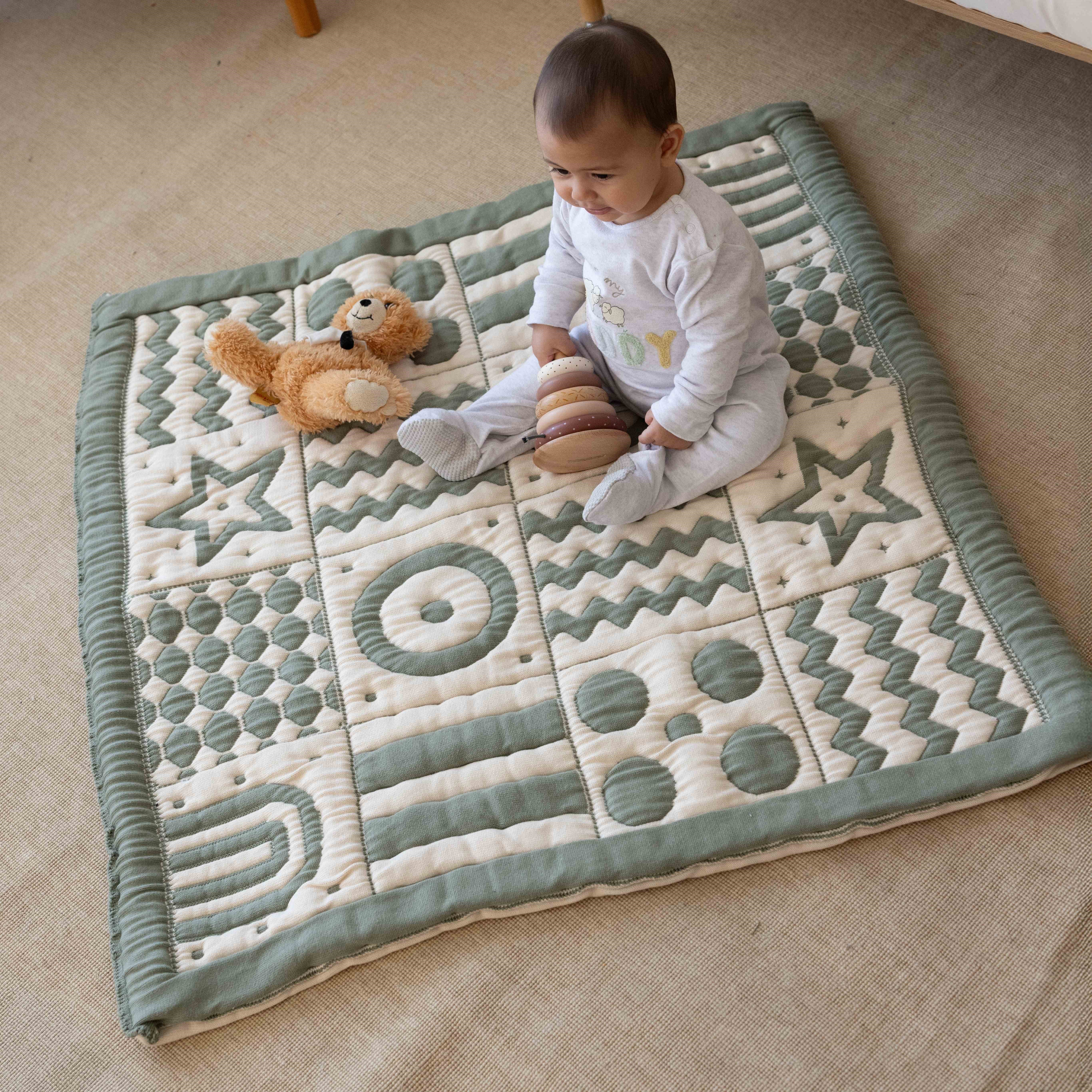 Monti Organik Pamuk Emekleme Minderi, Bebek Oyun Matı, Çift Taraflı Montessori Tasarım 100x100 cm
