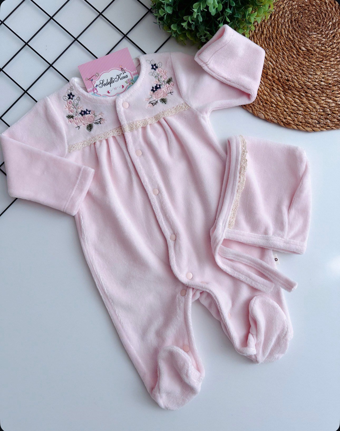 Kibar nakışlı kadife tulum set-Açık pembe 