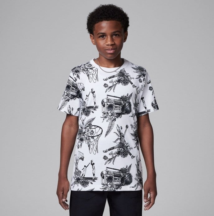 NIKE JORDAN SPORTS SKETCH SS TEE ERKEK ÇOCUK TİŞÖRT