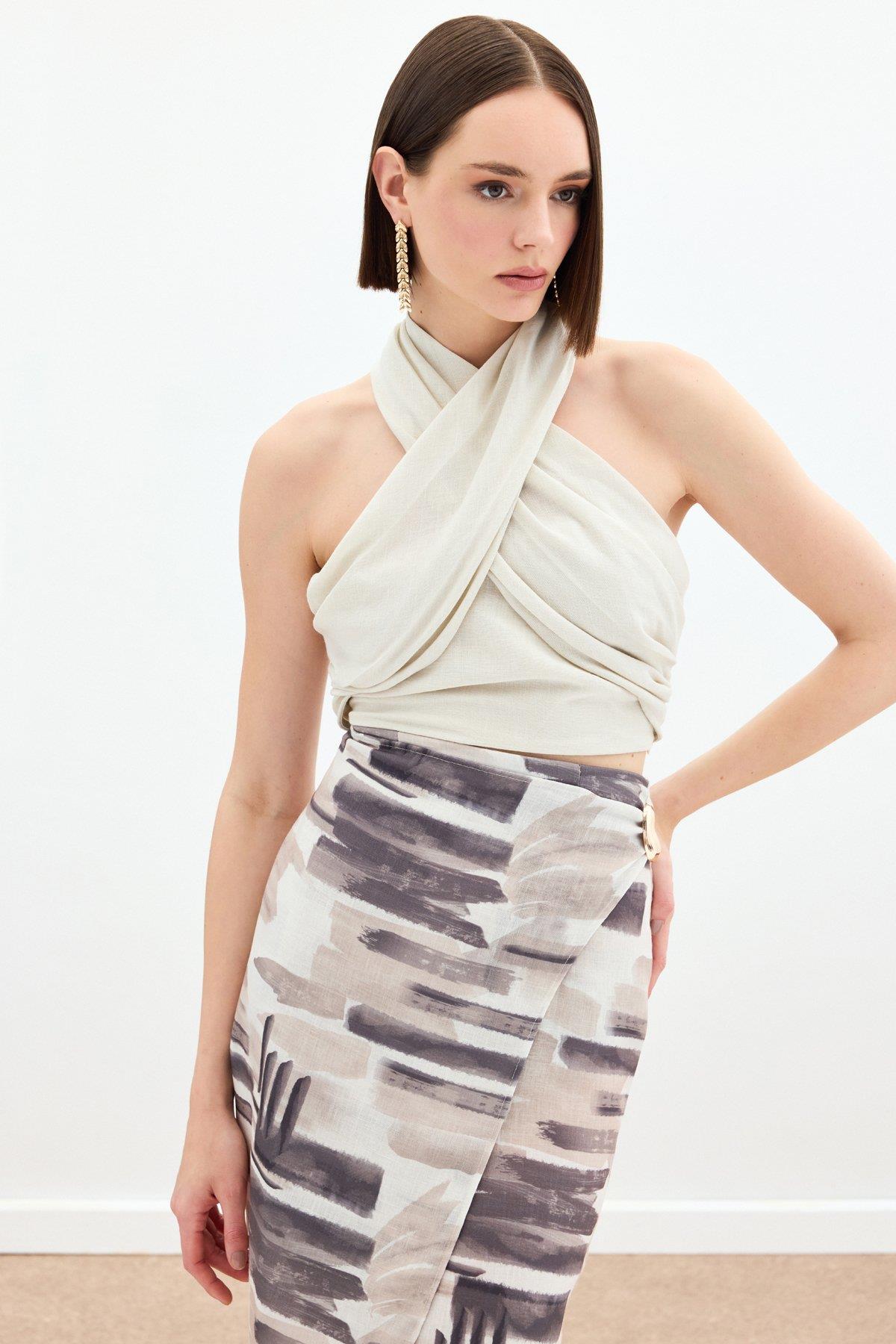 Halter Yaka Keten Crop Bluz - Bej