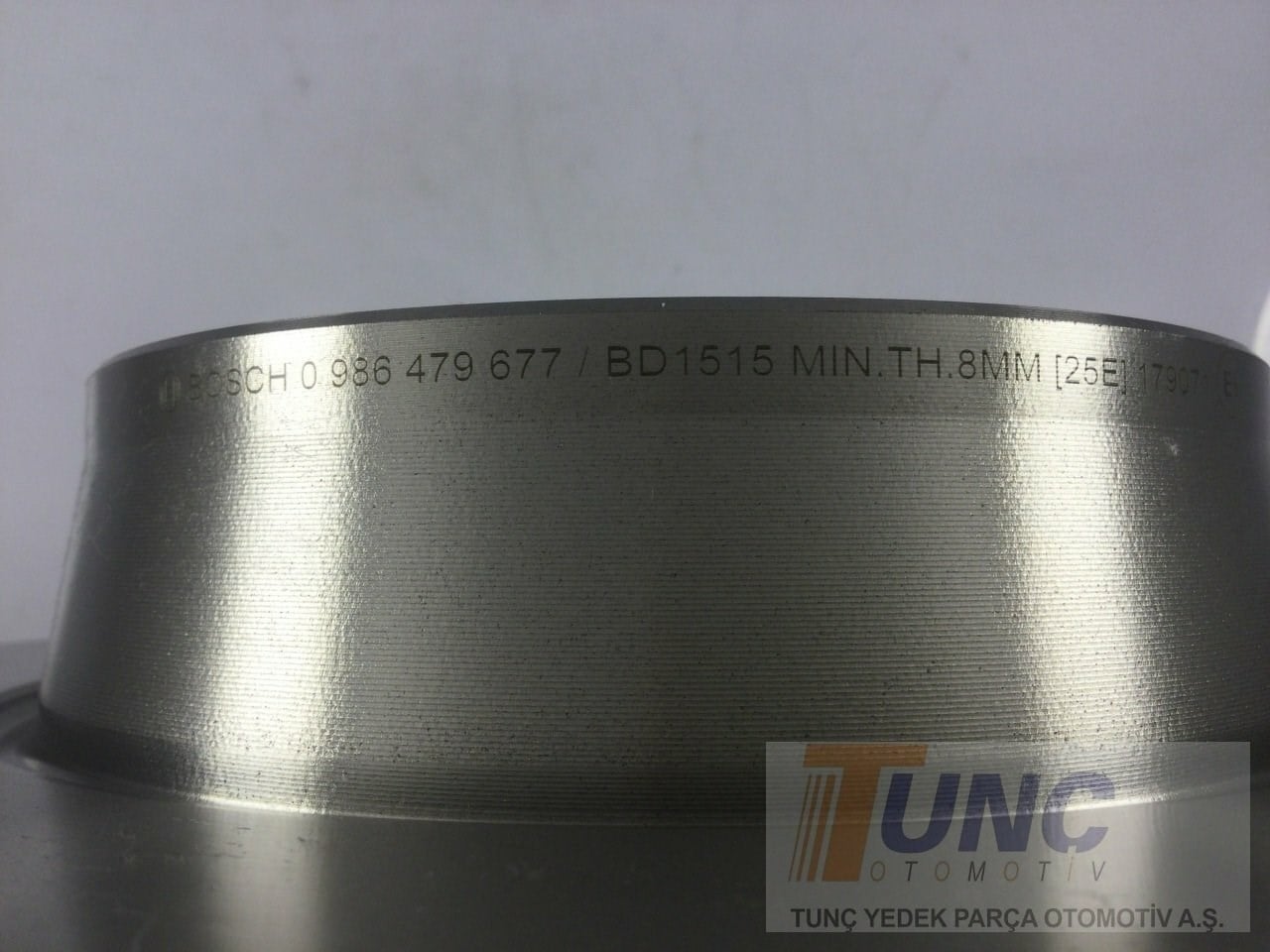 BOSCH 0 986 479 677 Fren Diski 1K0615601AA uygun fiyat hızlı kargo