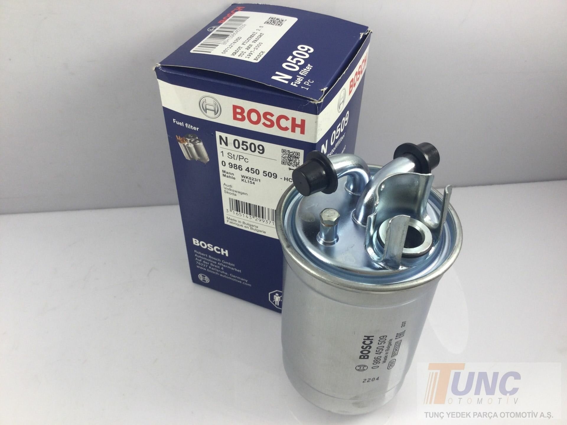 BOSCH 0 986 450 509 Yakıt Filtresi 057127435D uygun fiyat hızlı kargo