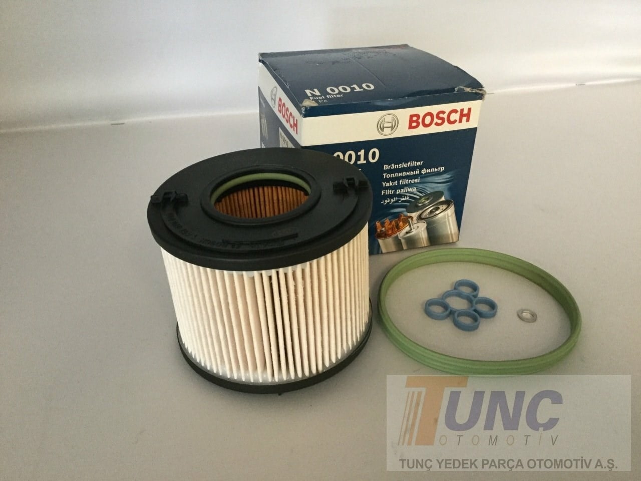 BOSCH 1 457 070 010 Yakıt Filtresi 7L6127434C uygun fiyat hızlı kargo