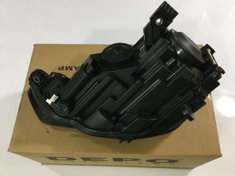 DEPO 446 1146RMLD EM Far 8V0941004 uygun fiyat hızlı kargo