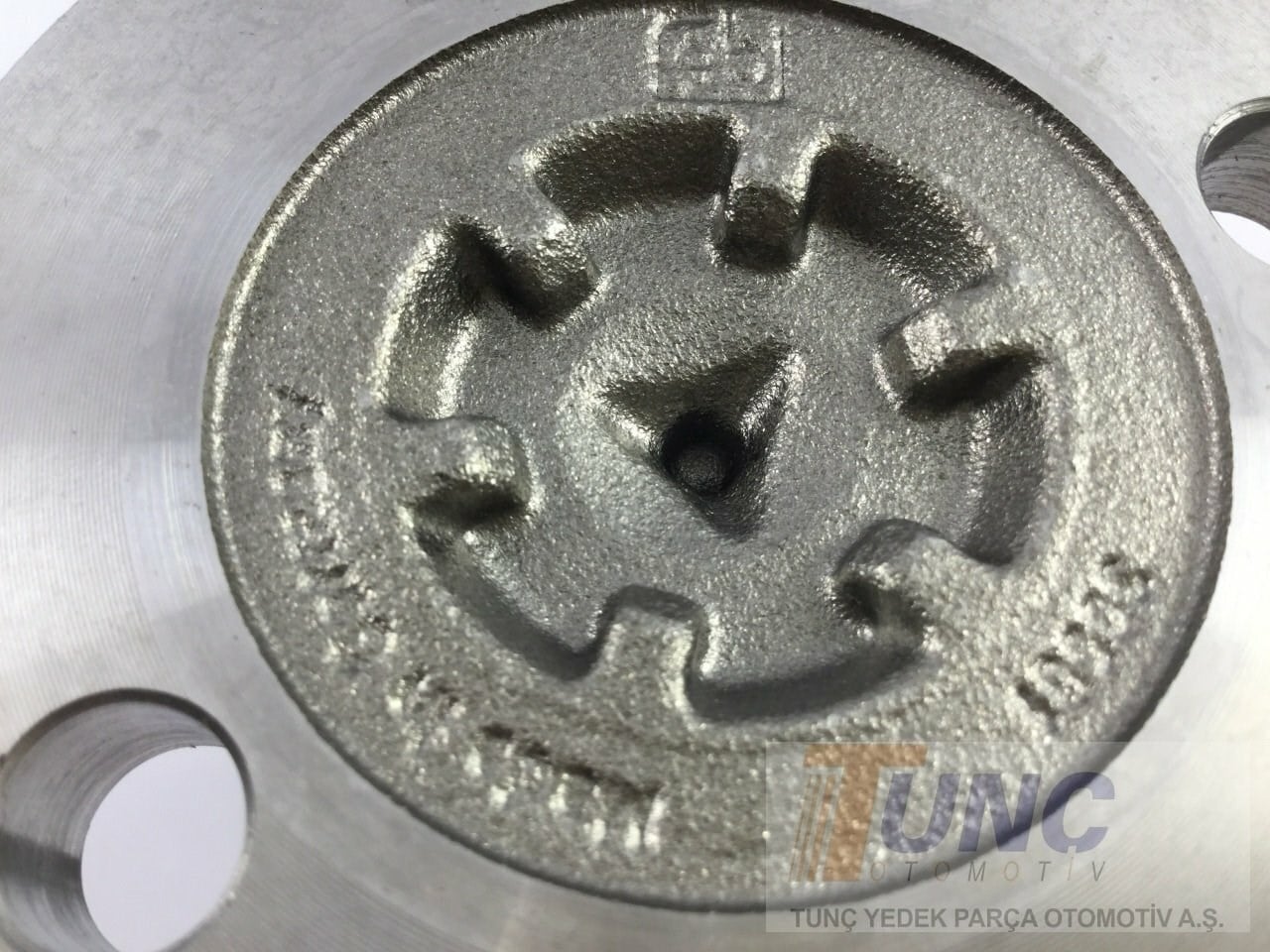 FEBI BILSTEIN 30501 Aks 6R0501117 uygun fiyat hızlı kargo