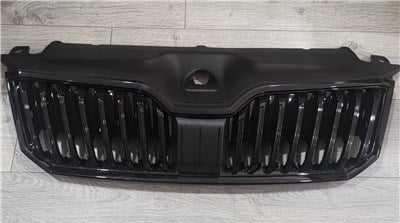 GKL 295982 Ön Panjur Parlak Siyah Çerçeveli Parlak Siyah Çizgili 2015 2020 3V0853653C 041 3V0853761A FR9 uygun fiyat hızlı kargo