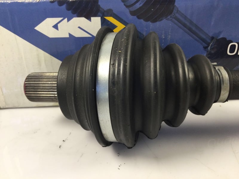 GKN LOBRO 304746 Aks 1K0407271LB uygun fiyat hızlı kargo
