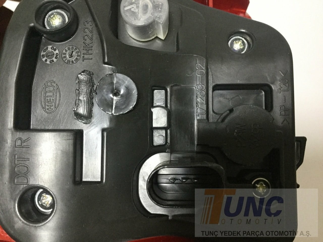 HELLA 2VA 010 085 101 Arka Far Stop 8K5945096K uygun fiyat hızlı kargo