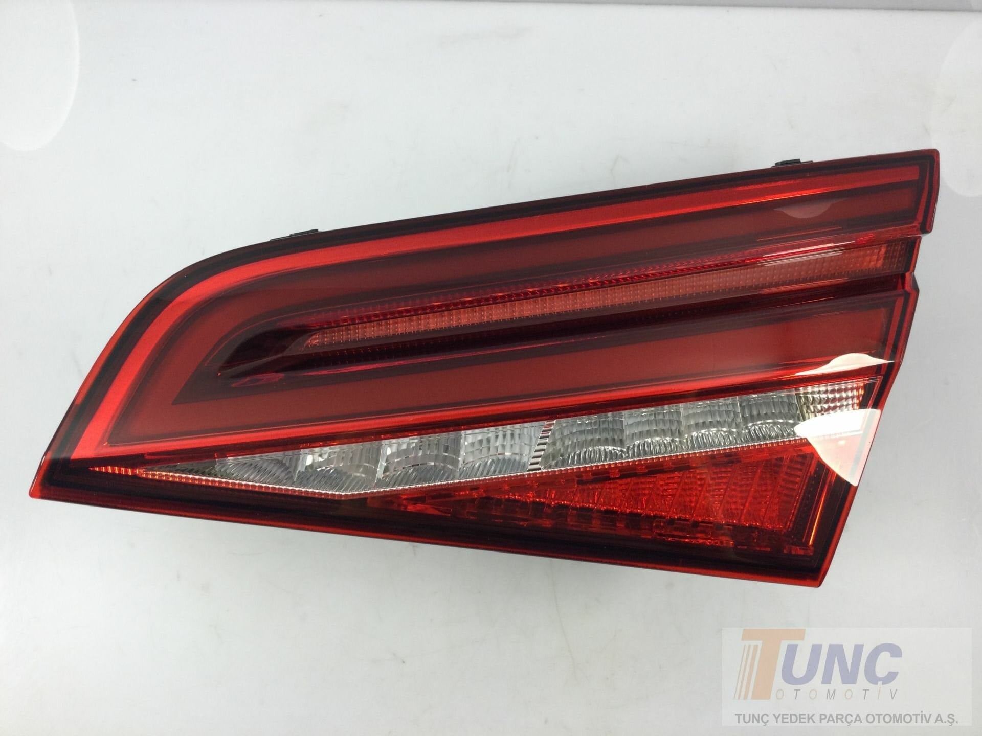 HELLA 2SV 012 837 101 Arka Far Stop 8V4945094C uygun fiyat hızlı kargo