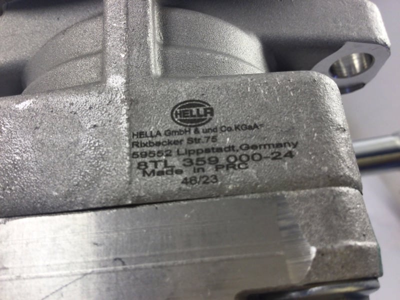 HELLA 8TL 359 000 241 Direksiyon Pompası 7H0422153H uygun fiyat hızlı kargo