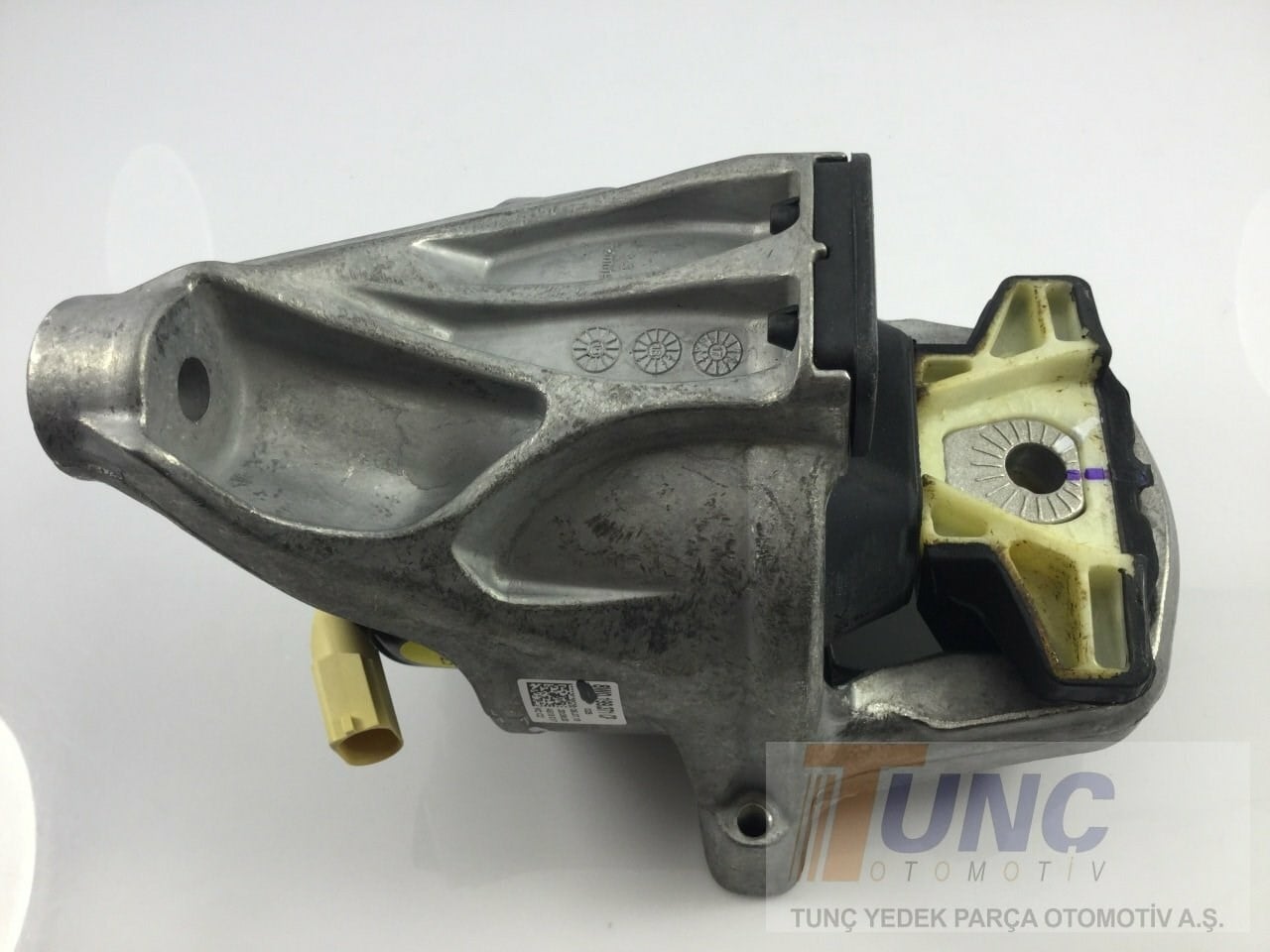 LEMFÖRDER 39875 01 Motor Kulağı 8W0199371AT uygun fiyat hızlı kargo