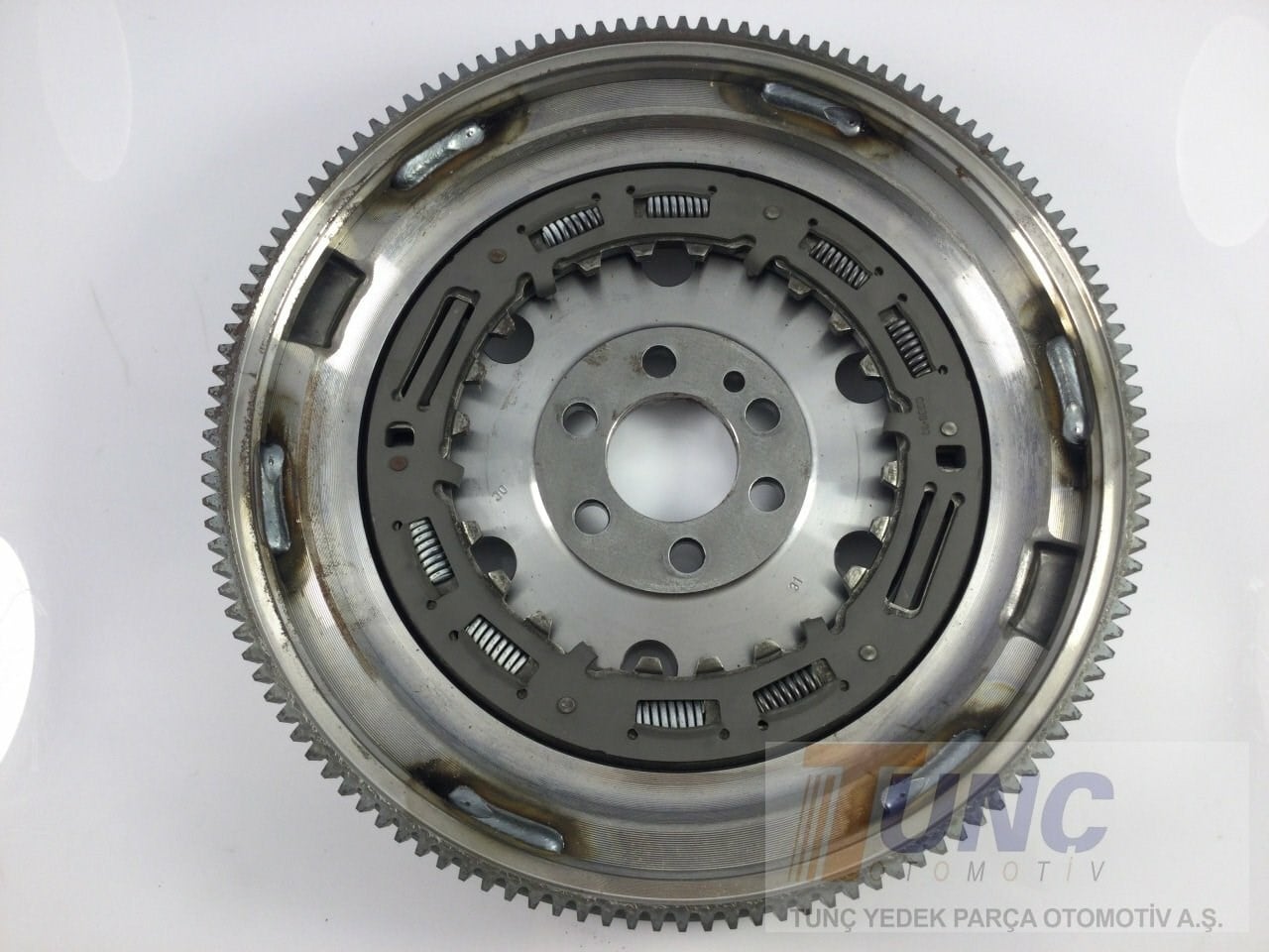 LUK 415 0944 09 Volant 04B105266C uygun fiyat hızlı kargo