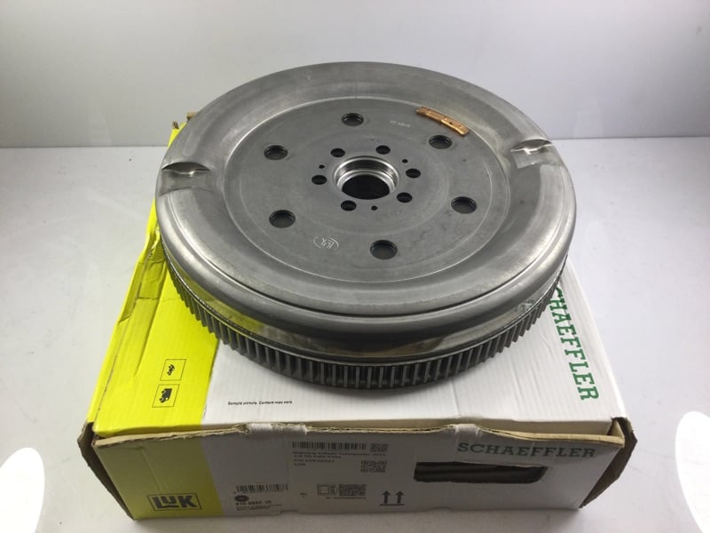 LUK 415 0882 10 Volant 04L105266AJ uygun fiyat hızlı kargo