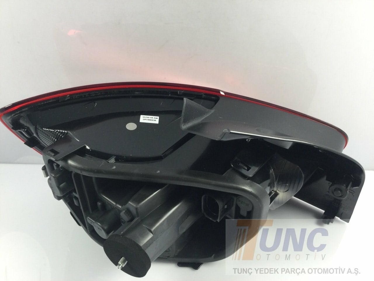 MAGNETI MARELLI 714000028395 Arka Far Stop 6J4945096K uygun fiyat hızlı kargo