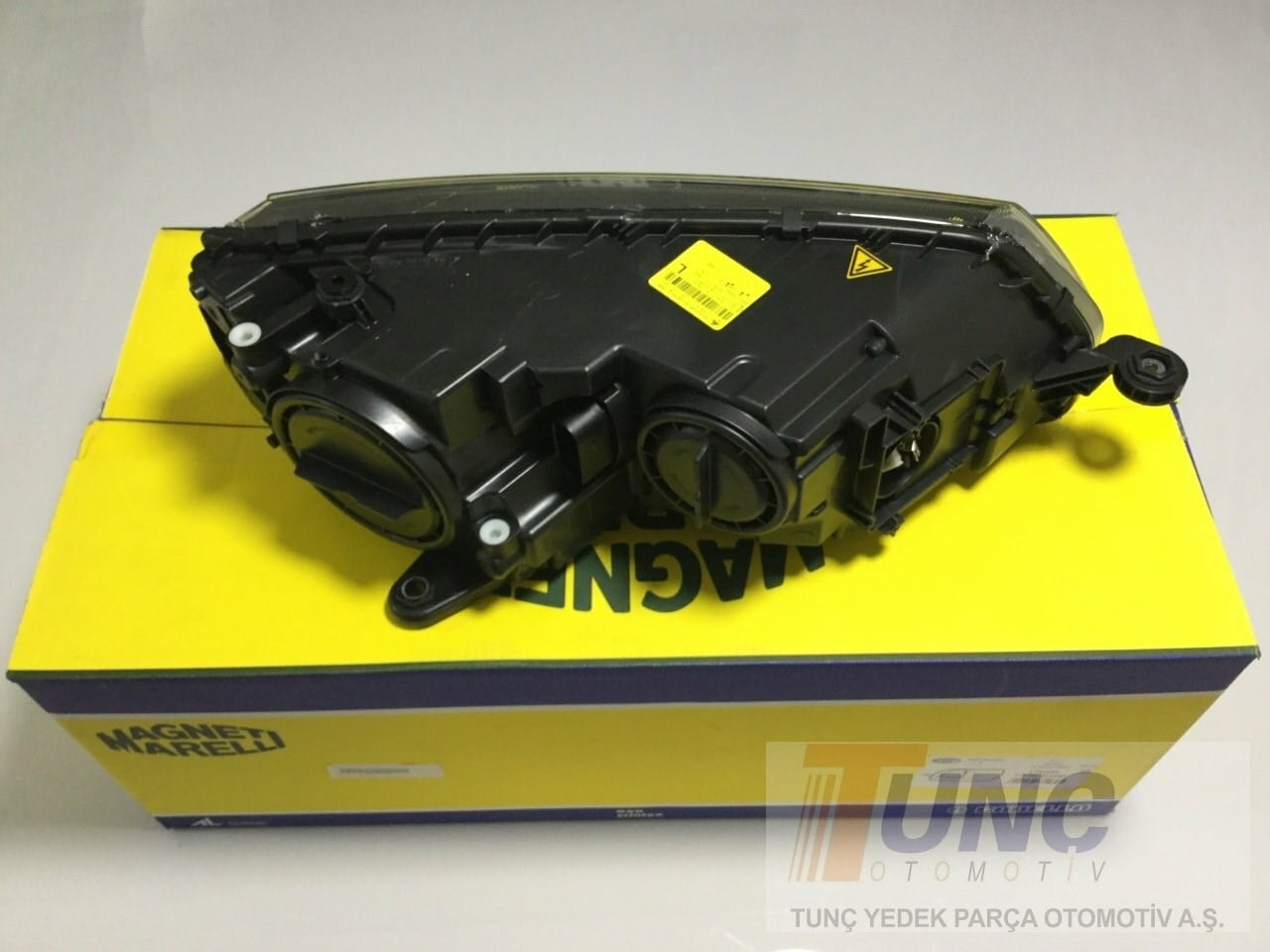 MAGNETI MARELLI 711307024258 Far 5E1941017B uygun fiyat hızlı kargo