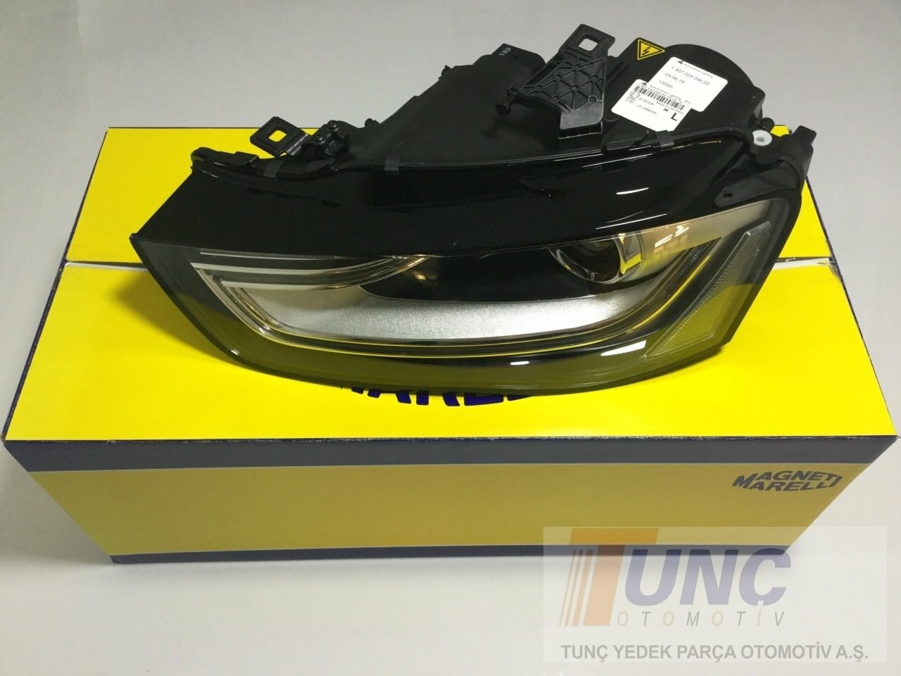 MAGNETI MARELLI 711307024090 Far 8K0941043C uygun fiyat hızlı kargo