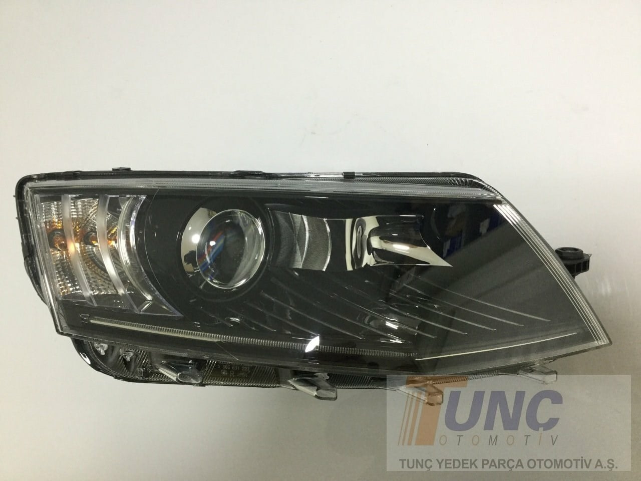 MAGNETI MARELLI 711307024259 Far 5E1941018B uygun fiyat hızlı kargo