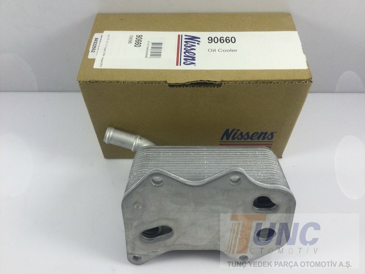 NISSENS 90660 Yağ Soğutucu 06D117021C uygun fiyat hızlı kargo