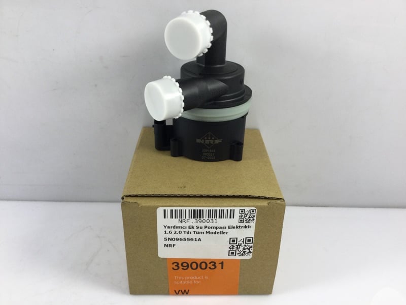 NRF 390031 Ek Su Pompası 5N0965561A uygun fiyat hızlı kargo