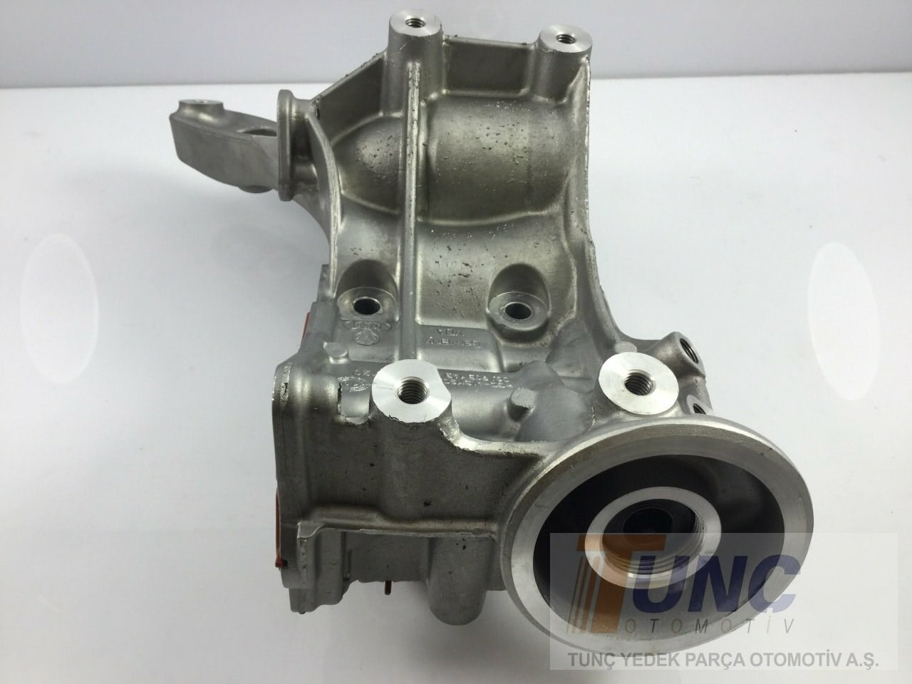 ORJINAL 06J903143AK Alternatör Braketi 06J903143AK uygun fiyat hızlı kargo