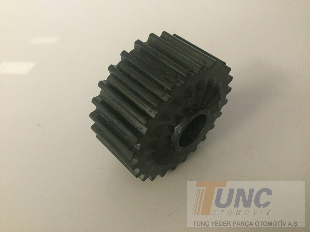 ORJINAL 04E105263D Krank Kasnağı 04E105263D uygun fiyat hızlı kargo