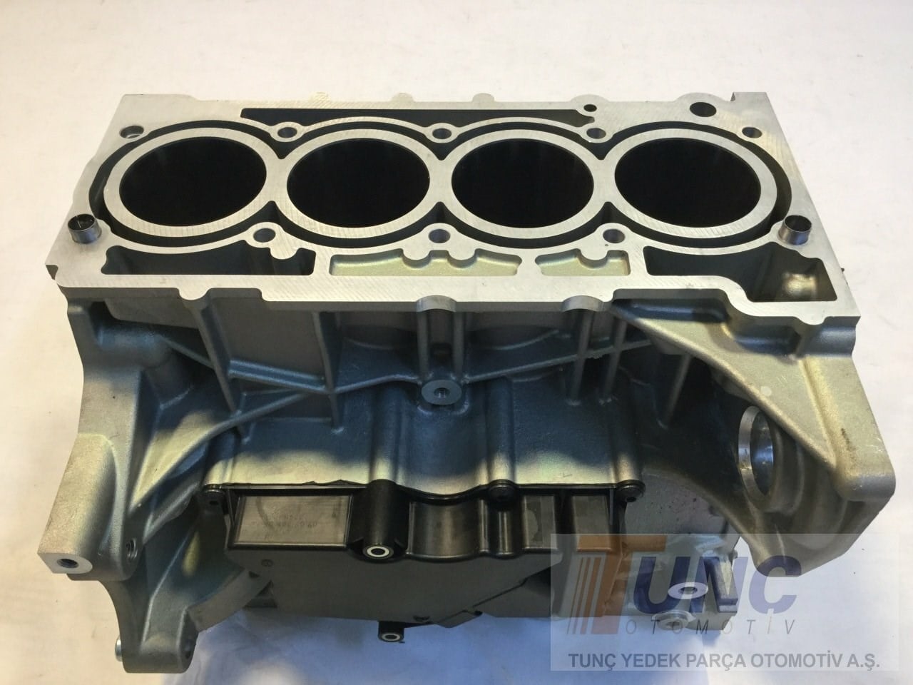 ORJINAL 03F103101A Motor Bloğu 03F103101B uygun fiyat hızlı kargo