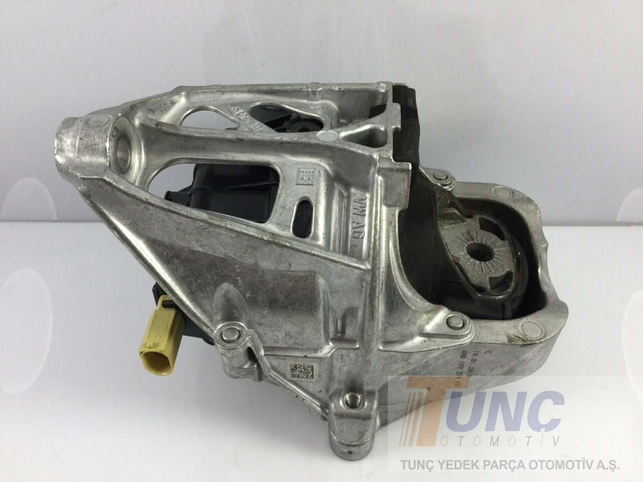ORJINAL 4M0199371FE Motor Kulağı 4M0199371FE uygun fiyat hızlı kargo