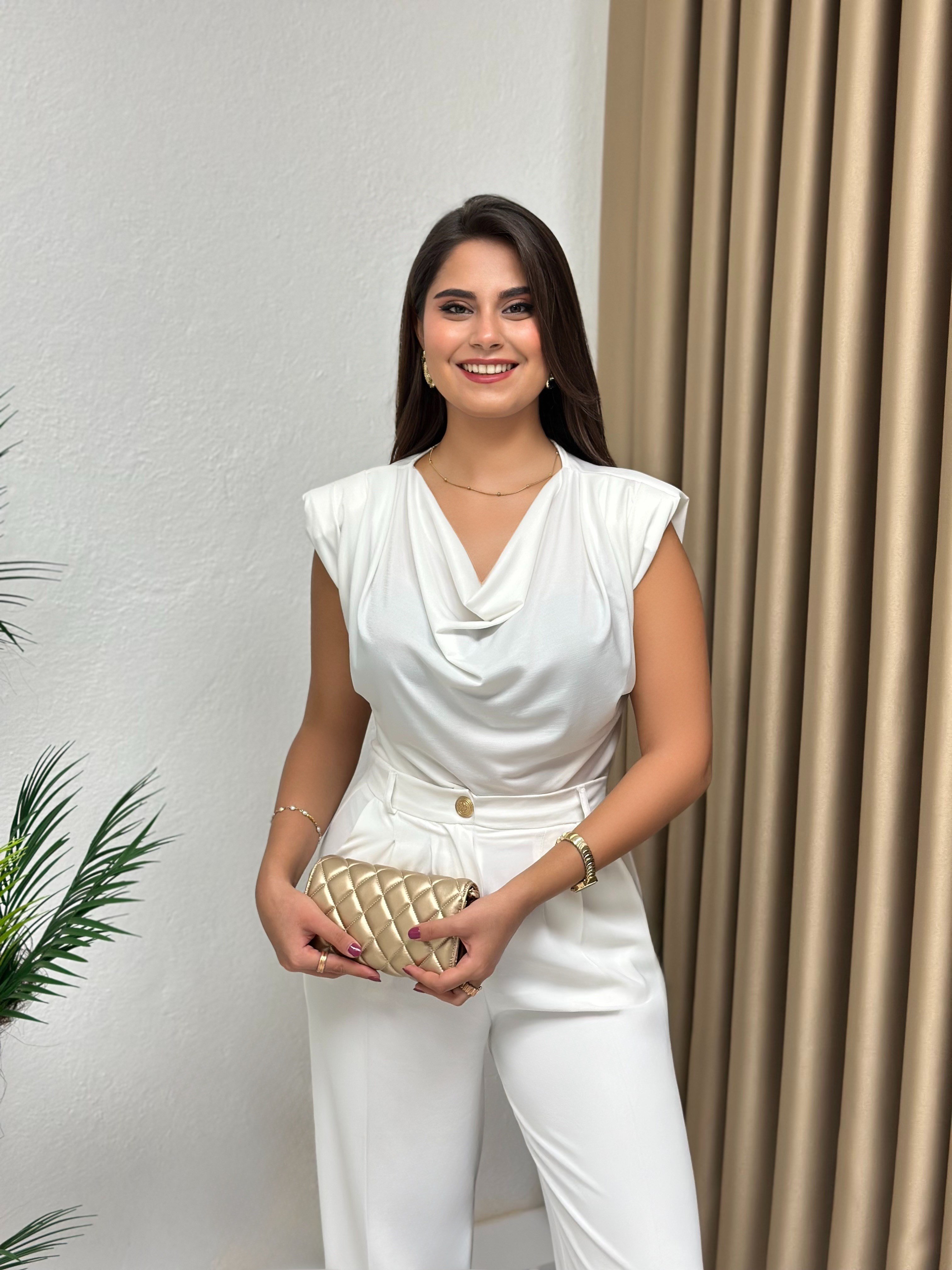 Sandy Kumaş Vatkalı Degaje Yaka Bluz Beyaz 
