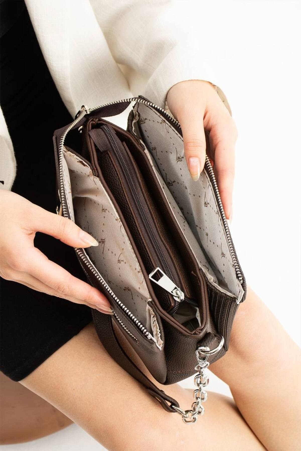 Kadın Zincir Askılı ve Ayarlanabilir Çapraz Askılı Çok Bölmeli Çanta
