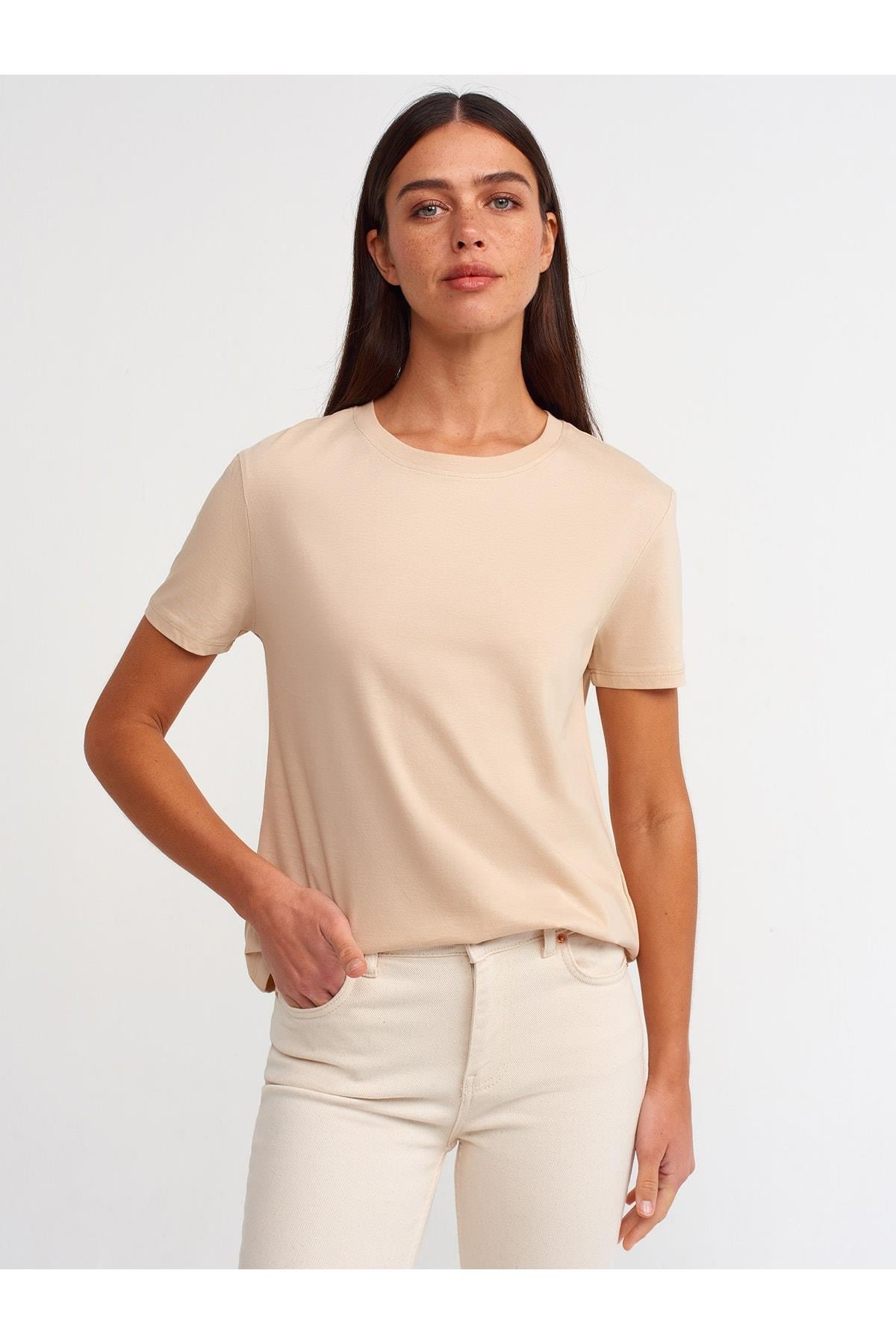 30290-basic-tshirt-acik-bej-94b348.jpg