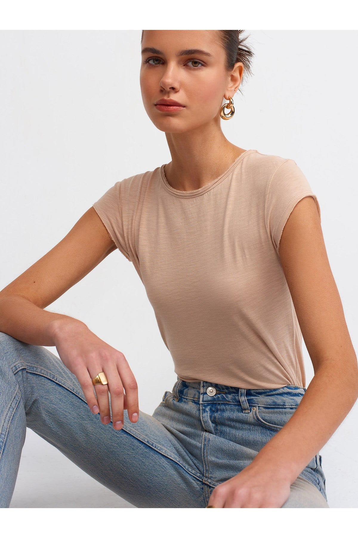 30699-pamuklu-t-shirt-bej-32-4f9.jpg