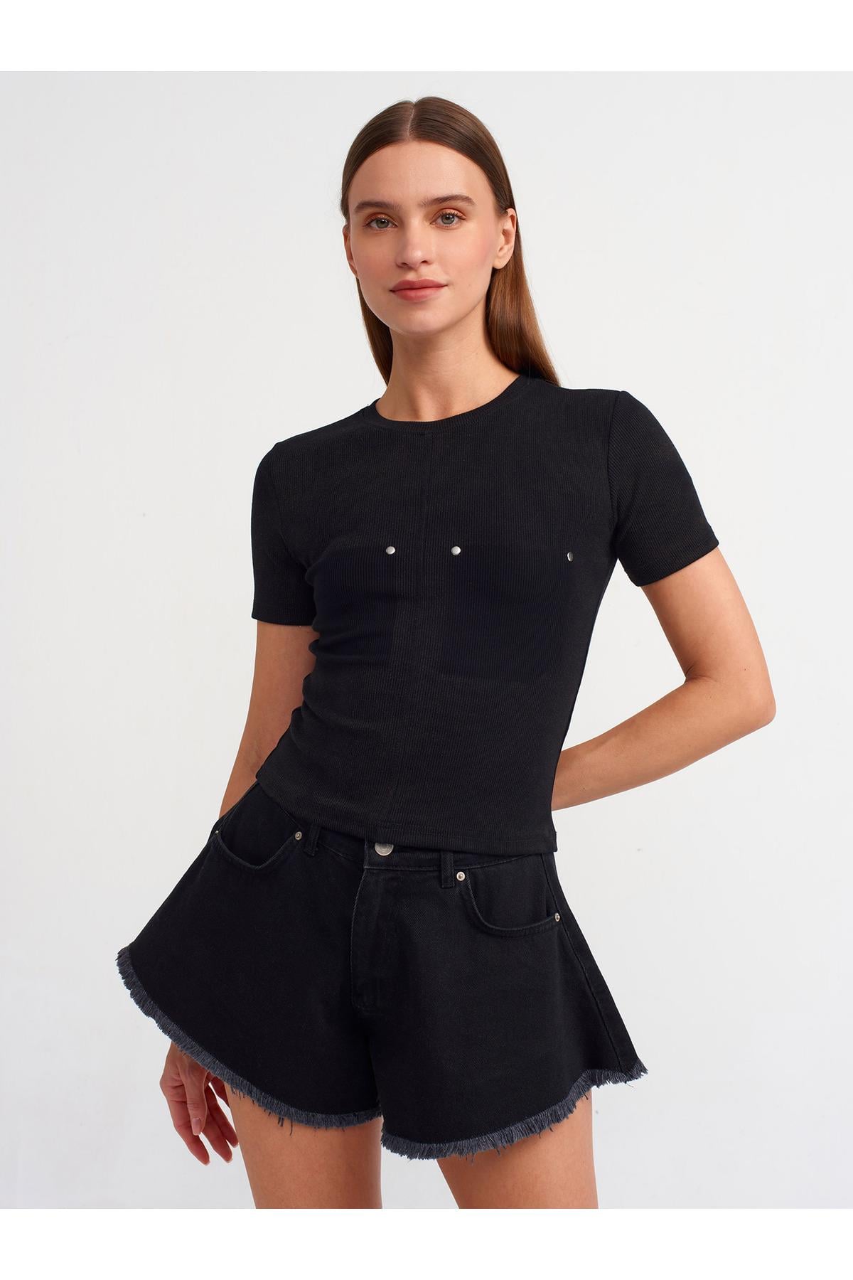 30749-cep-detayli-t-shirt-siyah-4-e2ba.jpg