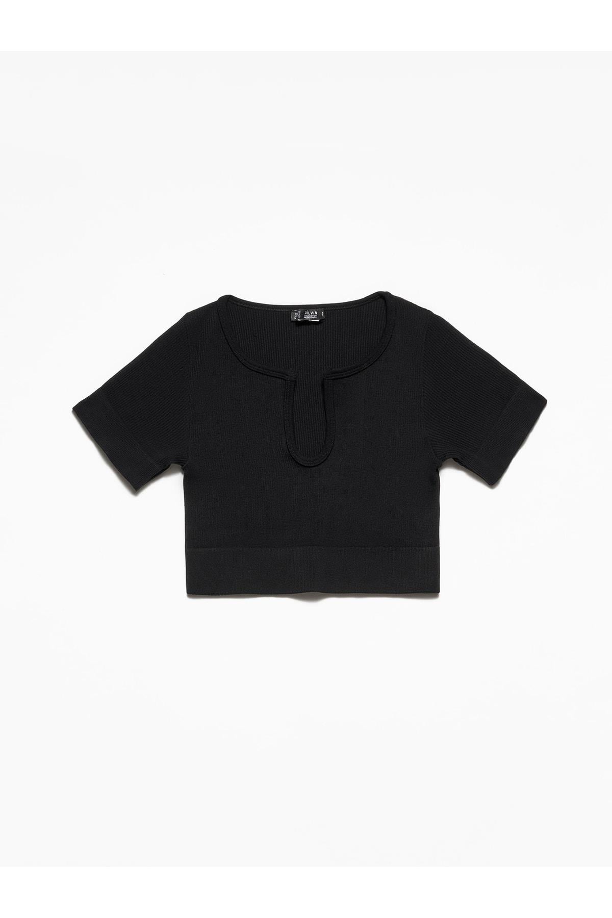 kadin-siyah-yaka-detayli-crop-top-a8e-46.jpg
