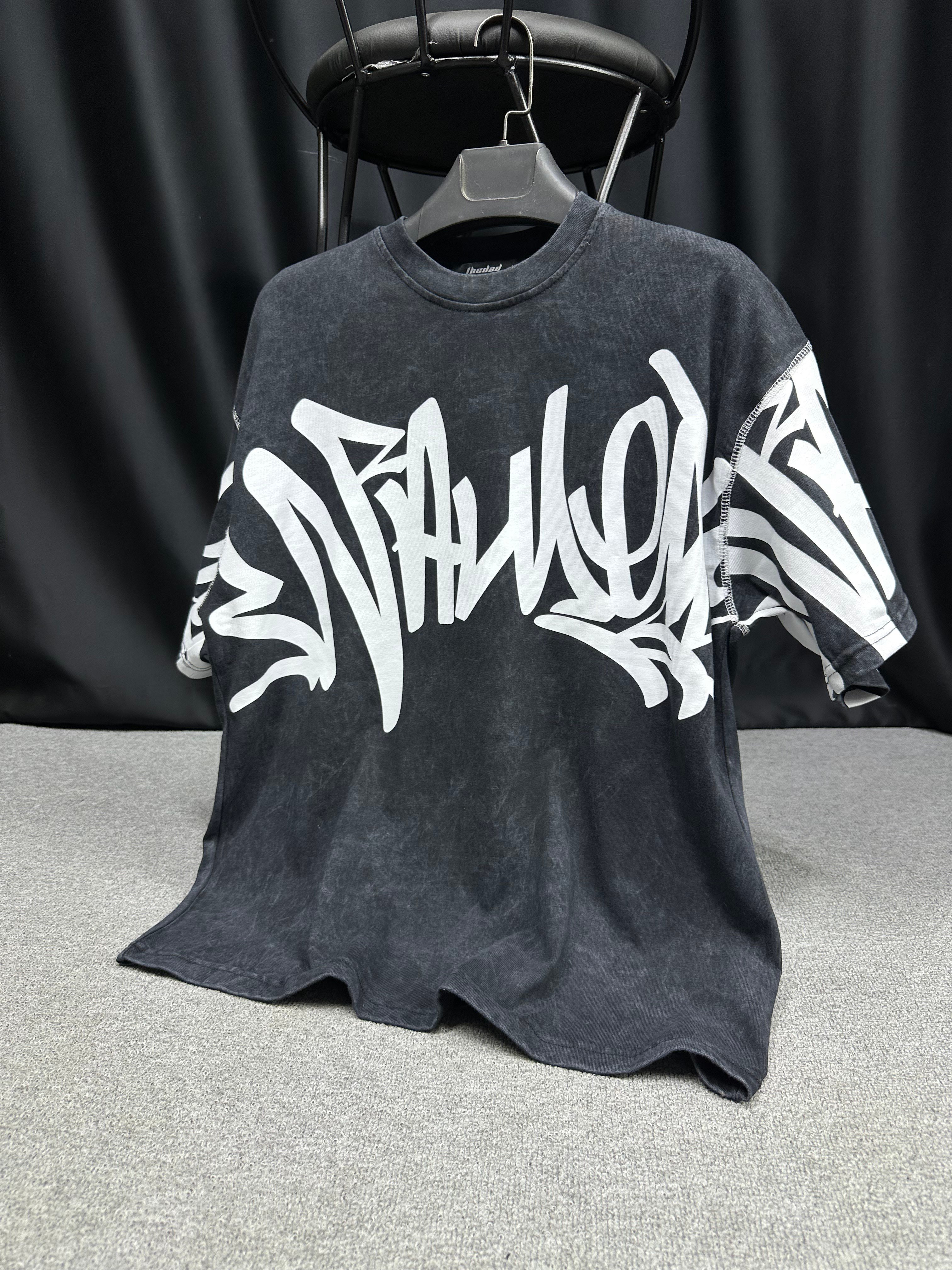 Graffiti Baskı Detaylı Yıkamalı  T-shirt