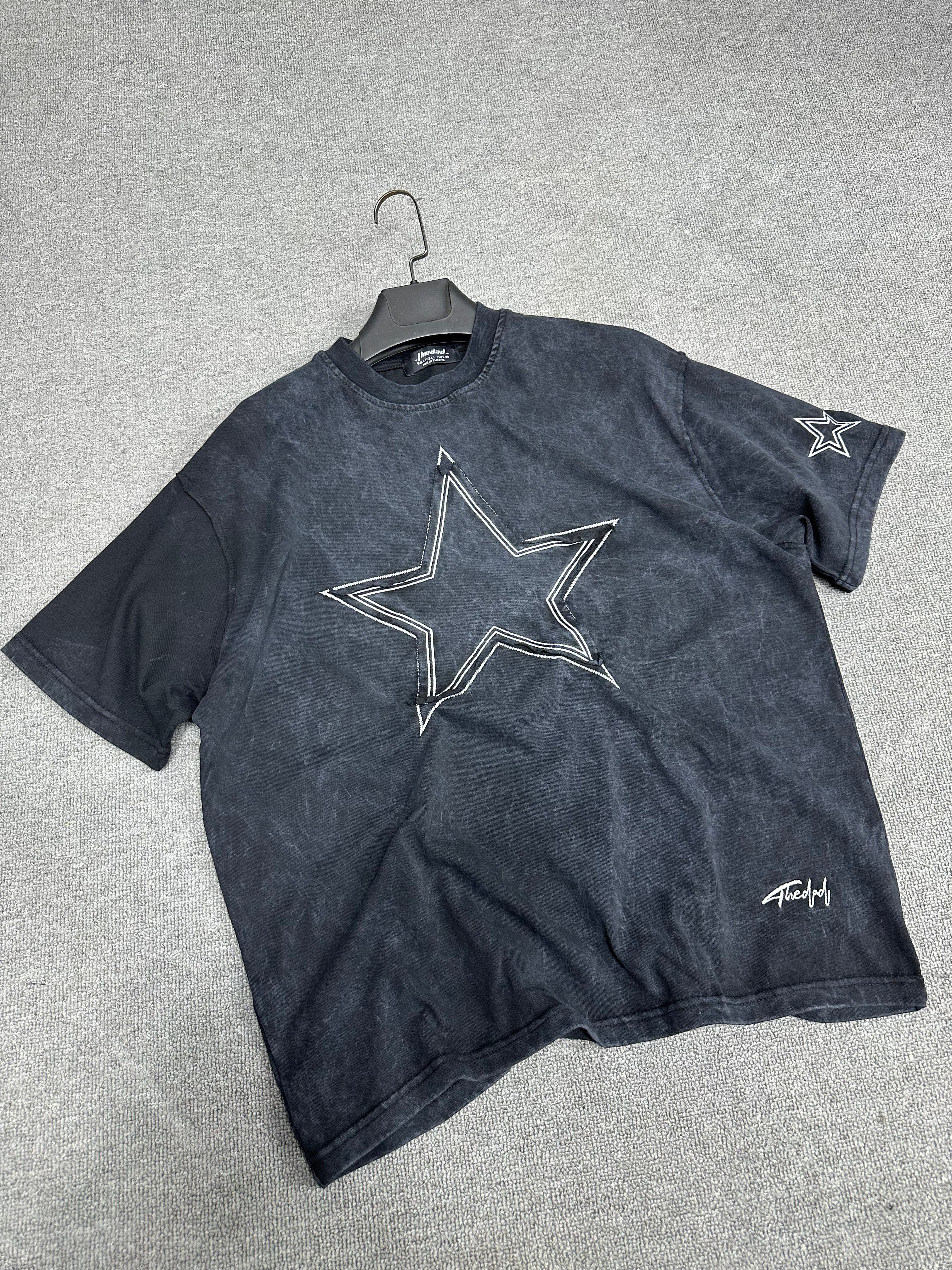 Yıkamalı Nakış Yıldız Baskılı T-Shirt
