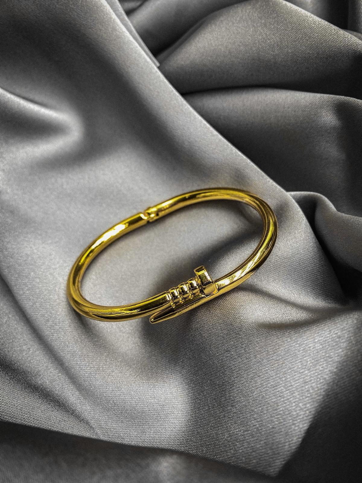 Çivi Bileklik Gold
