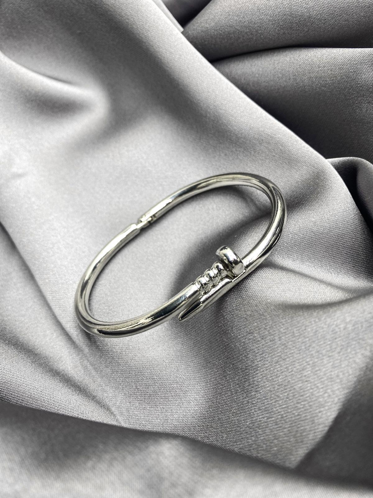 Çivi Bileklik Silver