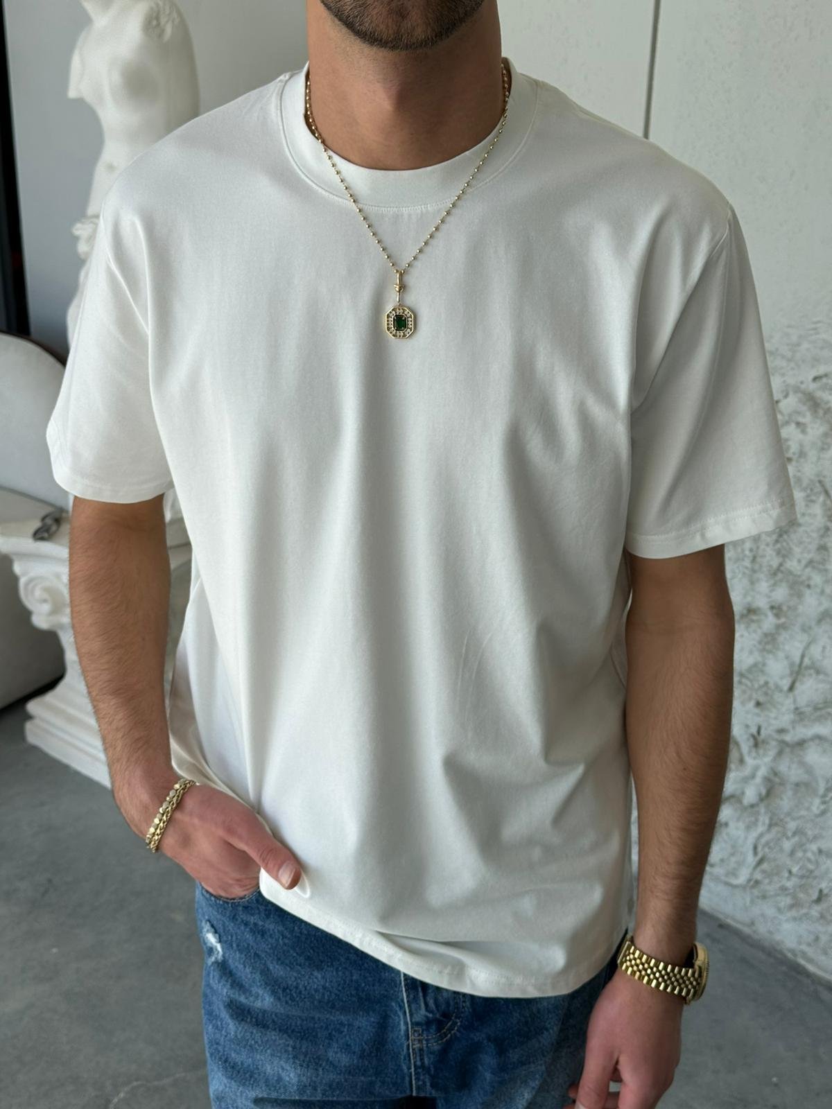 Regular Kalıp Likralı Düz Basıc Beyaz Tişört 