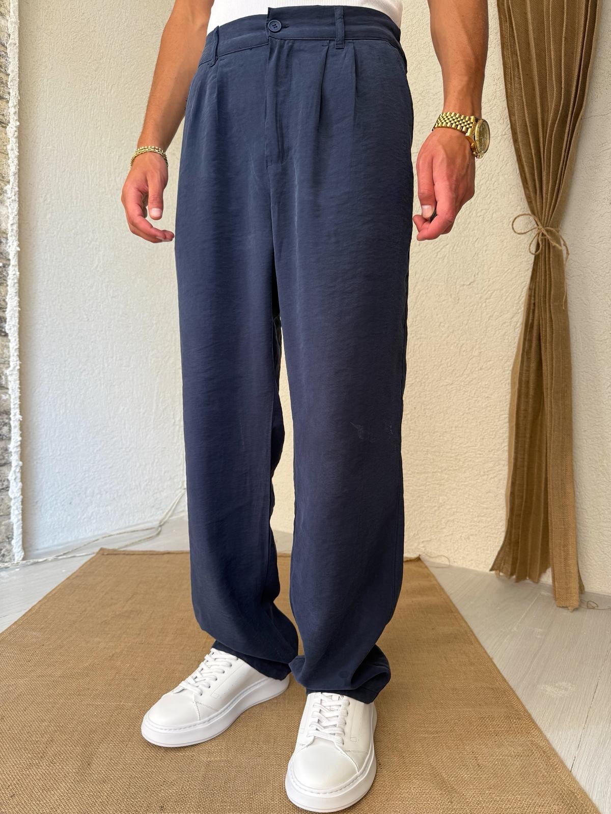 Tensel Kumaş Pileli Lacivert Baggy Pantolon