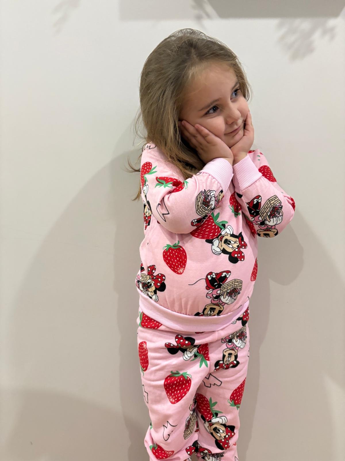 Çilekli Minnie Pijama Takımı