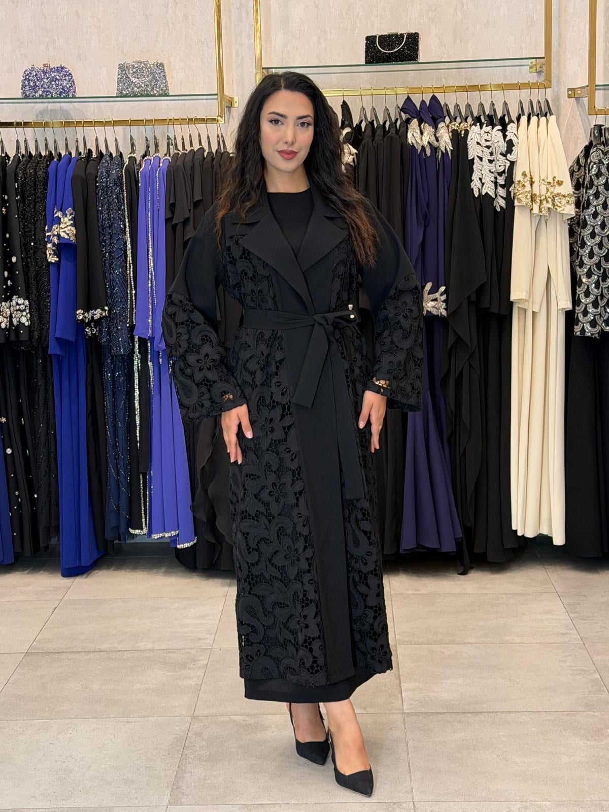 Dantel Abaya