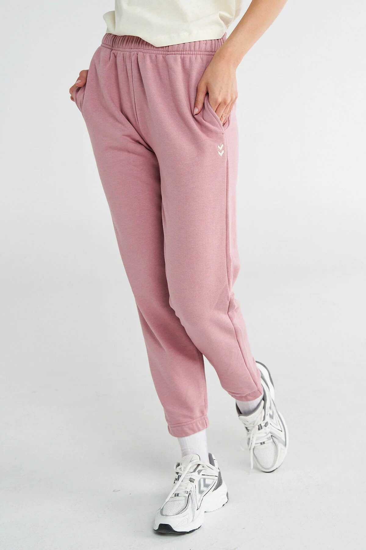 HUMMEL KADIN PANTOLON hml-T-PULSE FEMALE REGULAR W SWEATPANTS 932355